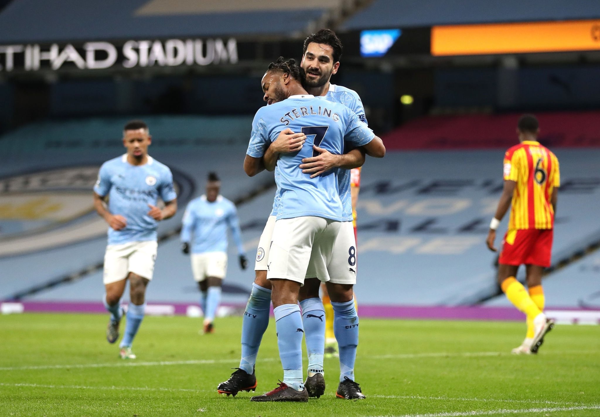 柏太阳神 柏太阳神